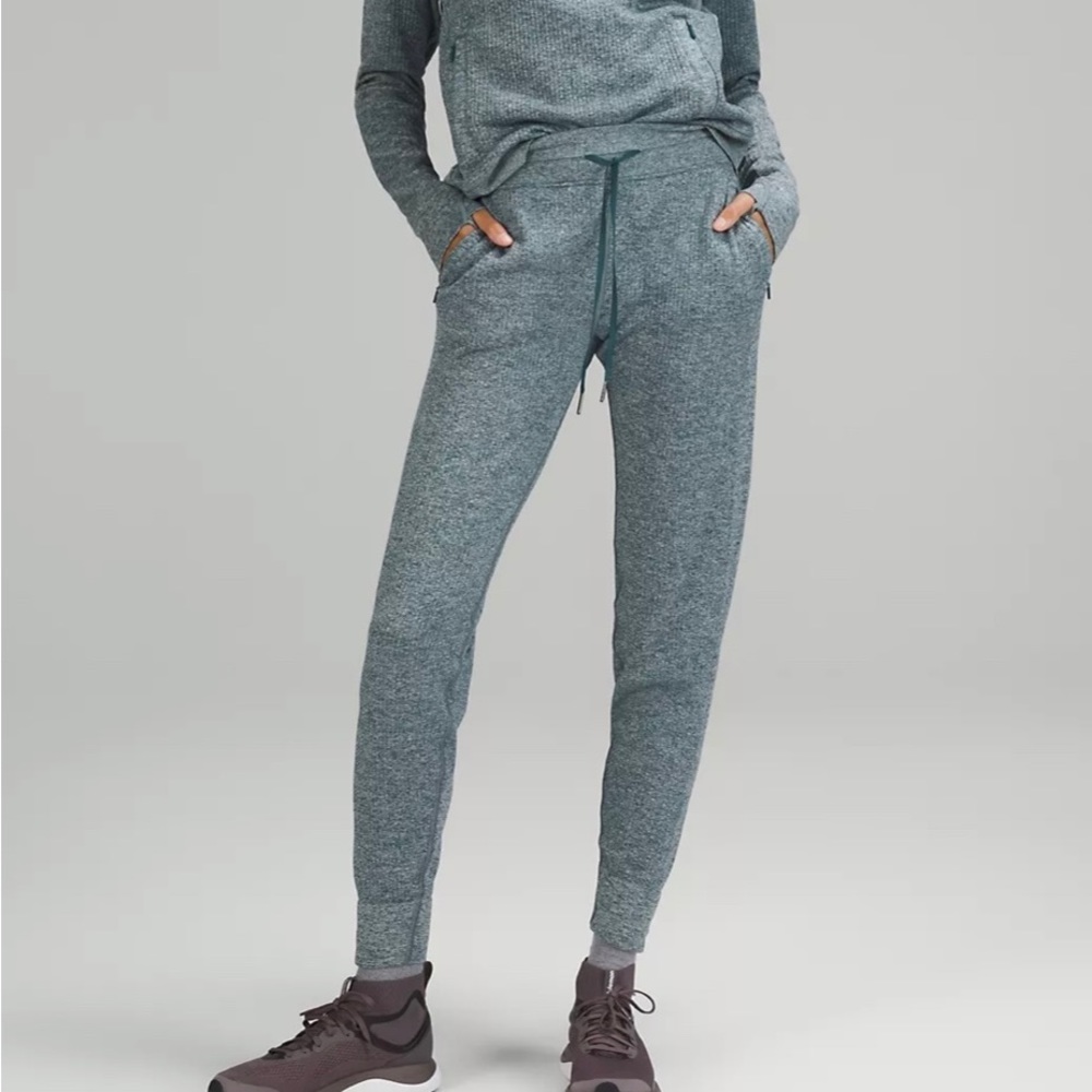 NWT Lululemon Engineered Warmth Relaxed Jogger